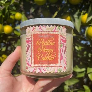 Praline Pecan Cobbler Candle bath and body works